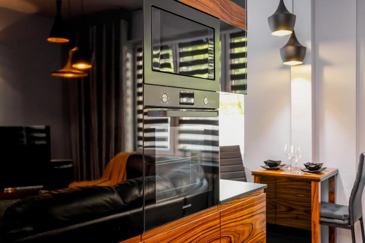 Stylish Korfantego Apartment Next To Spodek By Noclegi Renters คาโตวีตเซ ภายนอก รูปภาพ