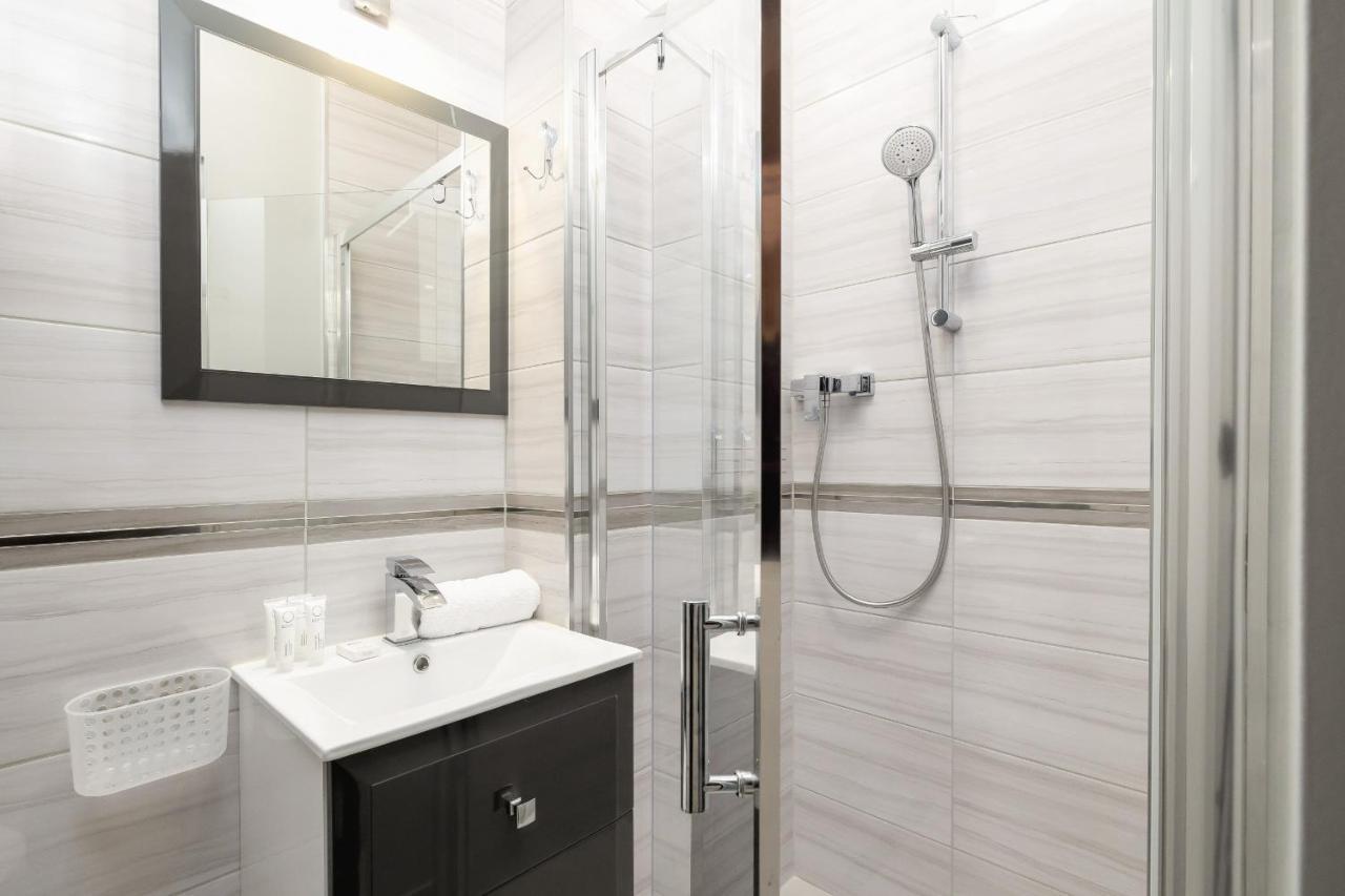 Stylish Korfantego Apartment Next To Spodek By Noclegi Renters คาโตวีตเซ ภายนอก รูปภาพ