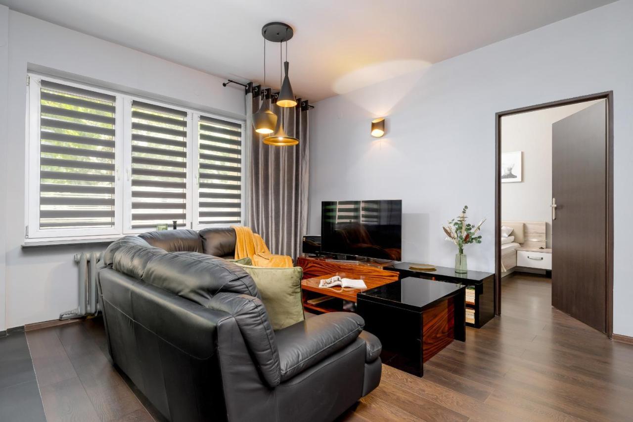 Stylish Korfantego Apartment Next To Spodek By Noclegi Renters คาโตวีตเซ ภายนอก รูปภาพ
