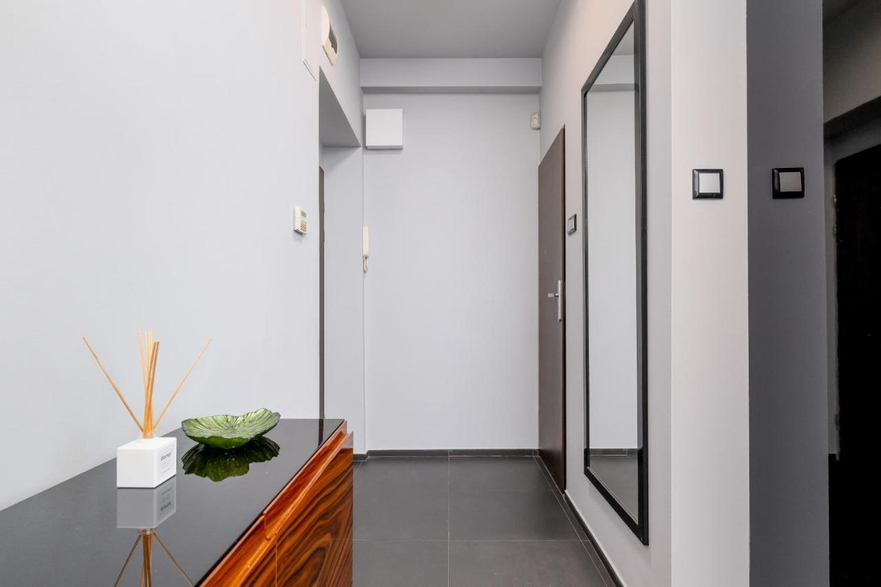 Stylish Korfantego Apartment Next To Spodek By Noclegi Renters คาโตวีตเซ ภายนอก รูปภาพ